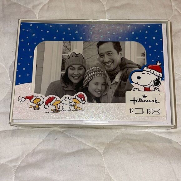 Hallmark 2011 new 4 x 6 photo snoopy peanuts Christmas 12 cards - Picture 1 of 2